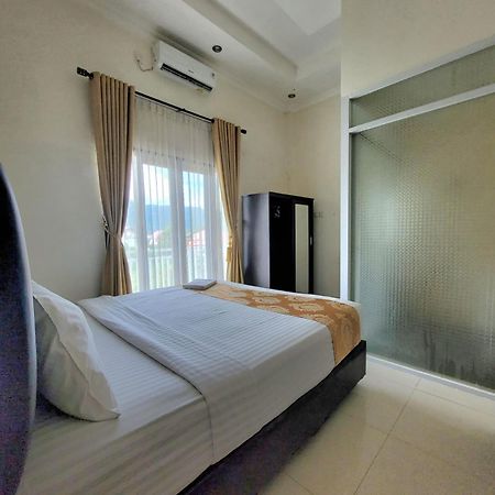 Mahakam Guest House Padang  Pokój zdjęcie