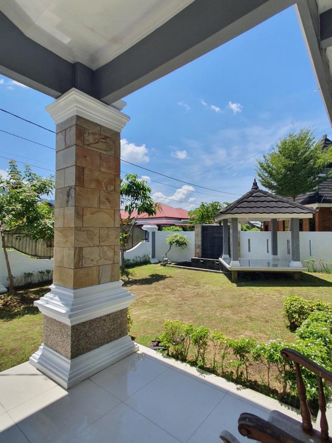 Mahakam Guest House Padang  Zewnętrze zdjęcie