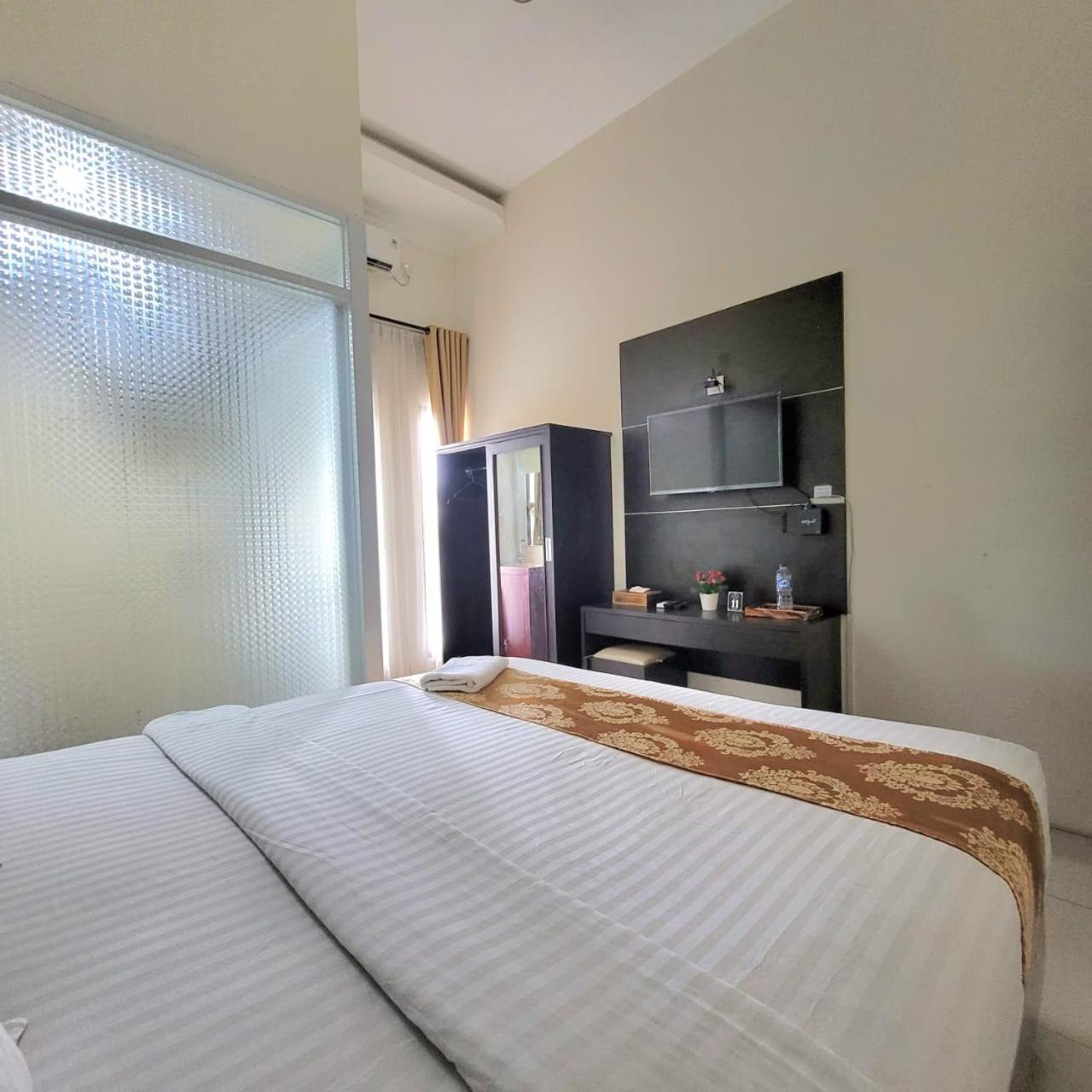 Mahakam Guest House Padang  Pokój zdjęcie
